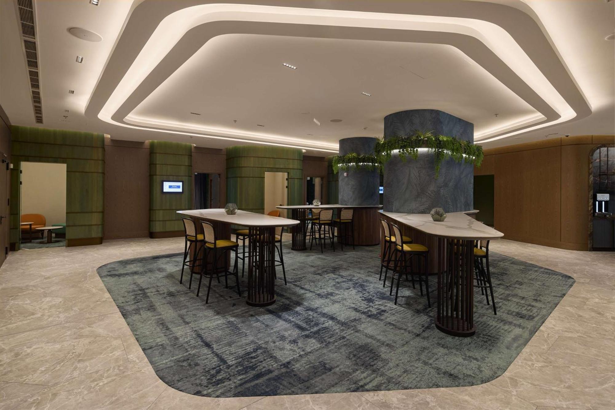 ฮิลตัน โซเฟีย โฮเต็ล Hotel ภายนอก รูปภาพ