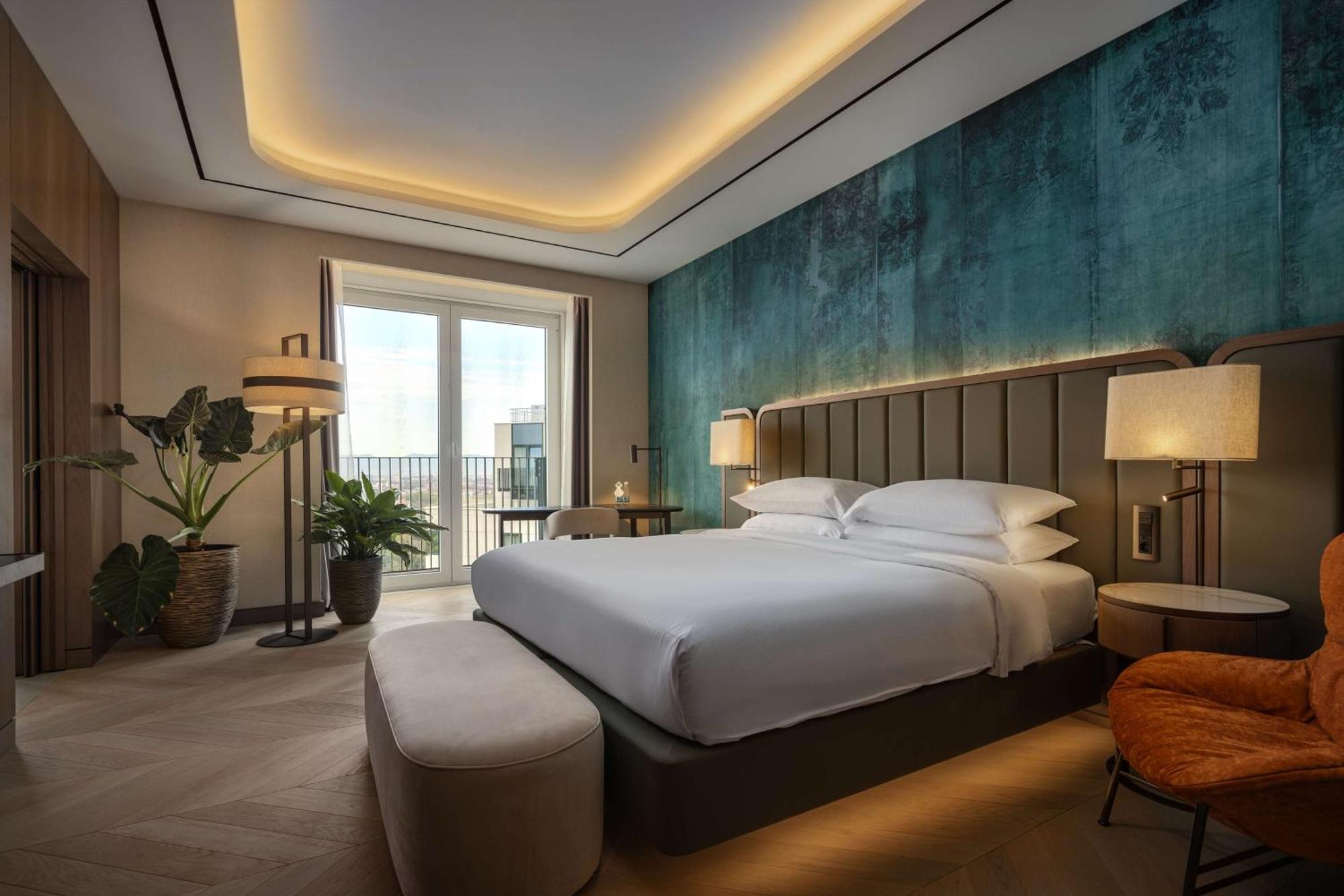 ฮิลตัน โซเฟีย โฮเต็ล Hotel ภายนอก รูปภาพ